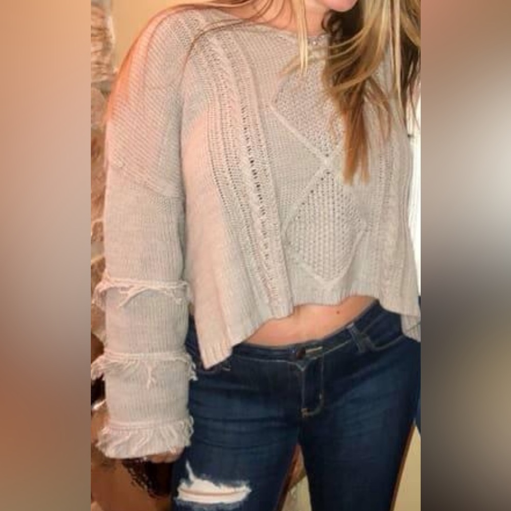 Olivaceous sweater